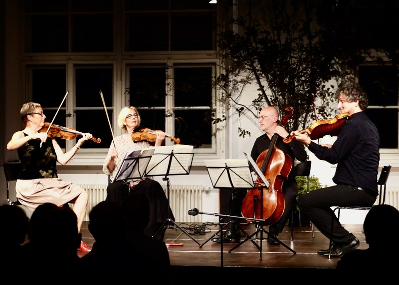 Christine Busch, Verena Sommer, François Poly und Klaus Christa musizierten mit ansteckender Begeisterung.