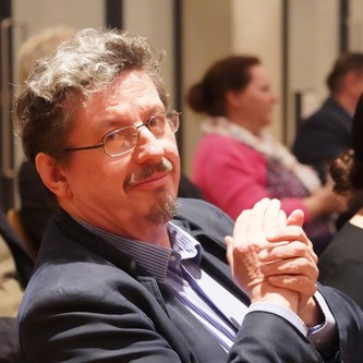 Michael Mautner hat mit seinem „Sonnengesang“ ein Werk geschaffen, das den Laienchor zwar forderte, aber nicht überforderte.