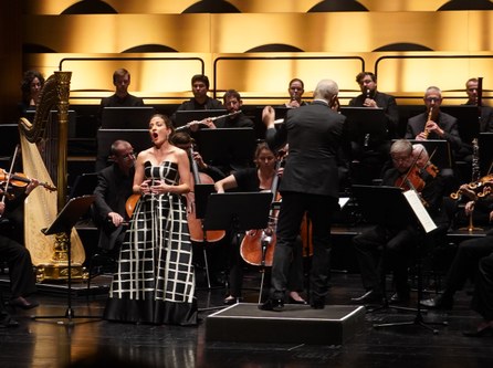 Christiane Karg lotete die emotionale Kraft der Orchesterlieder von Hector Berlioz sensibel aus.