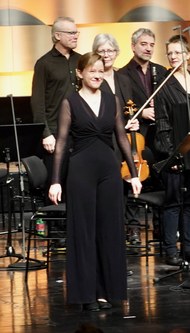Katharina Wincor leitete das Ensemble mit sympathischer Natürlichkeit.