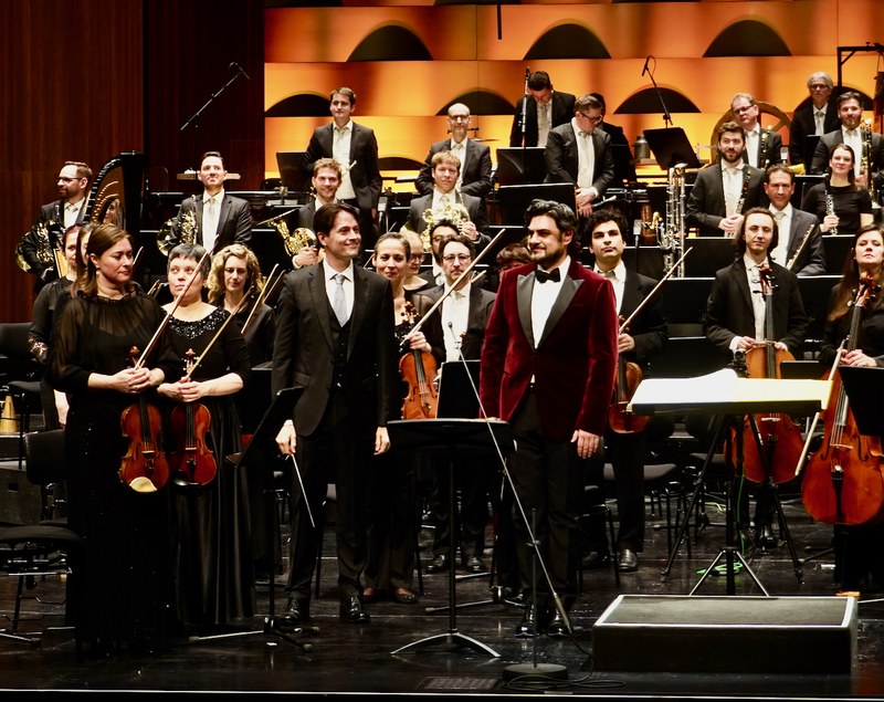 Das Symphonieorchester Vorarlberg – unter der Leitung von Leo McFall – und der Tenor Ilker Arcayürek interpretierten herausragende Kompositionen des 20. und 21. Jahrhunderts.
