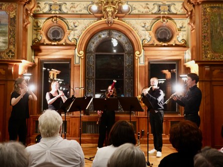 Die fünf Musiker:innen wissen, was sie wollen, haben etwas zu sagen und machen sicher noch große Karrieren.