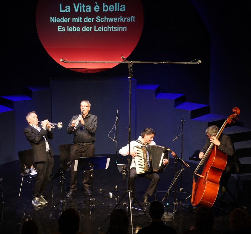 Stefan Dünser, Martin Schelling, Goran Kovacevic und Martin Deuring bescherten sich und den Zuhörenden ein quicklebendiges Geburtstagskonzert.