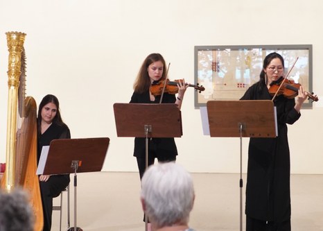 Das Atrium im vorarlberg museum bot ein schönes Ambiente für das Trio "Januskopf" von Michael Amann
