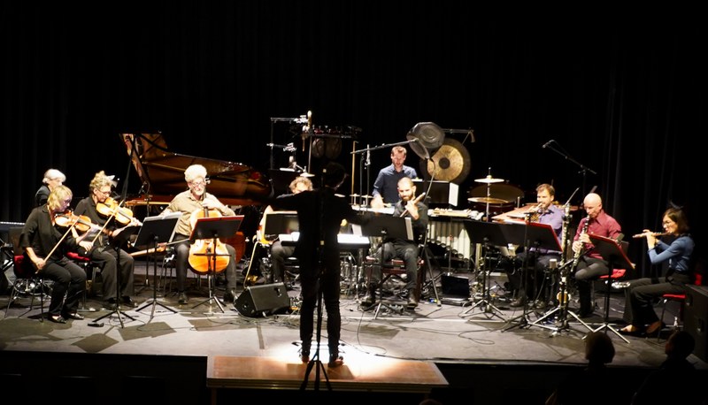 Das Ensemble Phace unter der Leitung von Nacho de Paz ist gern gesehener Gast bei den Bludenzer Tagen zeitgemäßer Musik und begeisterte mit seiner virtuosen Spielart das Publikum.