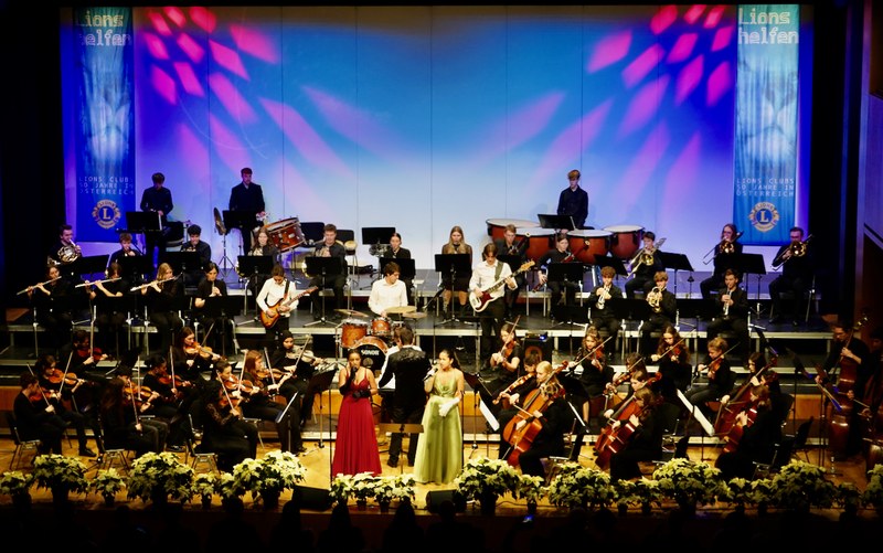 Das Tonart Jugendsinfonieorchester Mittleres Rheintal unter der Leitung von Markus Pferscher zeigte sich beim diesjährigen Silvesterkonzert in der Kulturbühne AmBach wandlungsfähig.
