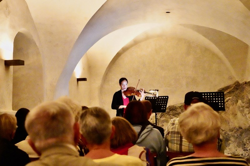 Die Bratschistin Lena Fankhauser faszinierte mit ihrem warmen Bratschenton und der ausdrucksstarken musikalischen Gestaltung.