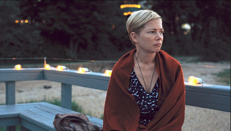 Michelle Williams als zwischen der Vergangenheit und Gegenwart, zwischen Schuld und Verantwortung aufgeriebene Frau: das Seelenleben nach innen verlagert, schwierige Rolle, gut gemeistert.