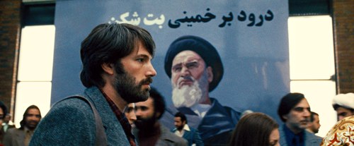 Ben Affleck als schweigsamer CIA-Mastermind: Unter den Augen Khomeinis entführt er die US-Geiseln.