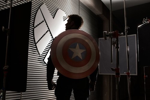 Mythischer Held, ganz auf sich gestellt: Chris Evans als Captain America.