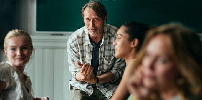 Mads Mikkelsen zeigt ähnlich wie in "Die Jagd" eine verletzliche, aber auch komische Seite.