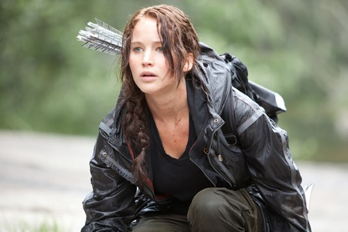 Jennifer Lawrence trägt als Katniss "Die Tribute von Panem"