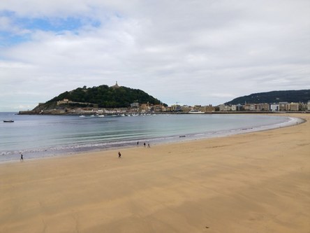 Playa de la Concha, der berühmte Strand der Muschel in San Sebastián © Haizea Alberdi