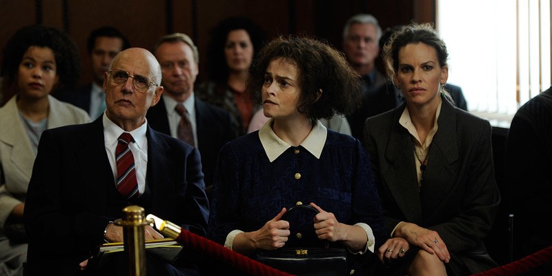 Bonham Carter als Eleanor Riese, die mit ihrer Anwältin Patientenrechte für Hunderttausende vor Gericht erstritten hat.