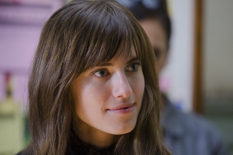 Rose (Allison Williams) ist stolz auf ihre aufgeschlossenen Eltern.
