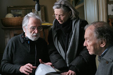 Der Meister mit seinen Schauspielern in seinem bislang wohl persönlichsten Film. © Denis Manin