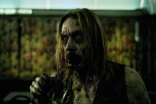 Zombie-Film für schwache Nerven. Der Horror hält sich in Grenzen, die Lakonie hingegen nicht.