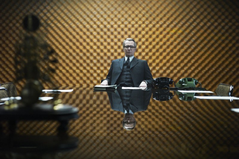 Im abhörsicheren Raum: Gary Oldman als MI6-Mann Smiley auf der Spur des Maulwurfs.