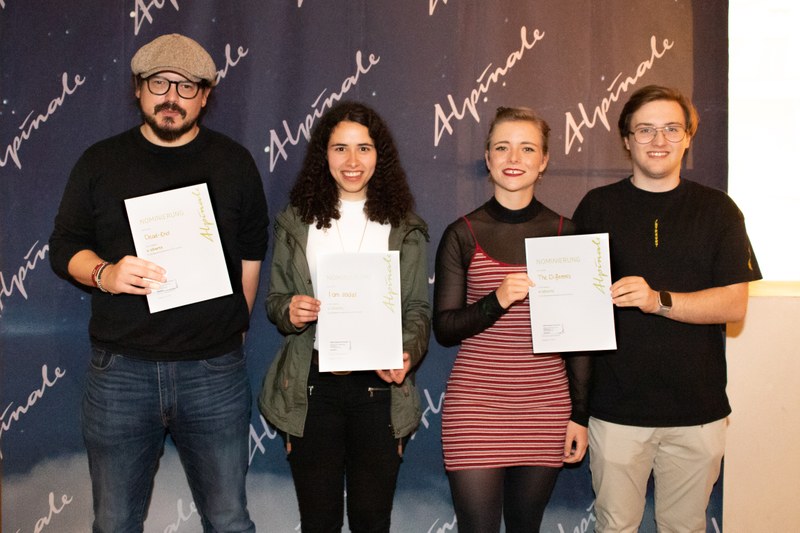 Maximilian Feurstein, Selina Nenning, Fine Gumpert und Rupert Höller lösten das Ticket für die ALPINALE