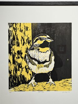 Gabi Jörger - Vogel in Gelb, Farbholzschnitt mehrfarbig, 2015