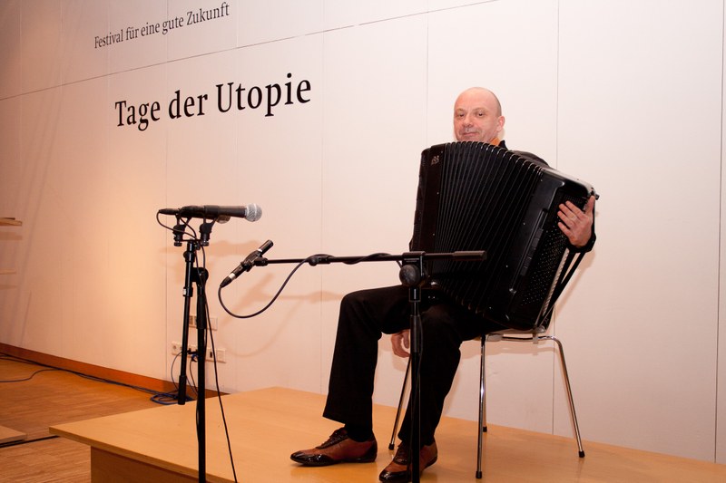 ...und der Künstler Pascal Contet als „Artist in Residence“