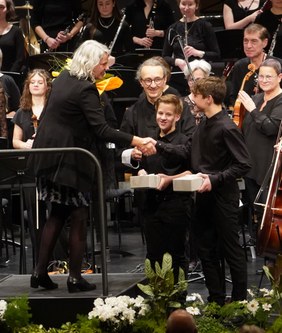 Doris Glatter-Götz, Direktorin der Rheintalischen Musikschule Lustenau, dankte den Solisten und dem Dirigenten.