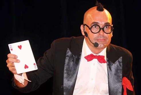 Albi Zauberfuzzi mit seiner ersten abendfüllenden Show im TAK Schaan
