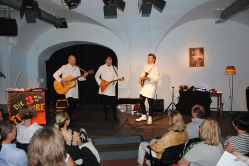 Mit ihrem neuen Programm "Jetzt mit lustig" sorgten die Musikkabarettisten im Feldkircher Theater am Saumarkt für Lachstürme c) Sabine Benzer, Theater am Saumarkt