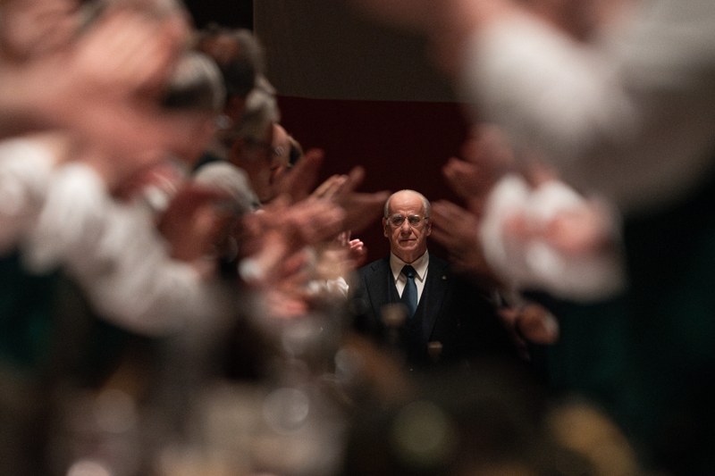 Zumindest der letzte Applaus der Bediensteten ist dem stoischen Präsidenten sicher.  (Foto: Andrea Pirrello)