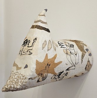 Lisa Althaus, Trophäe 1, Papierobjekt, Collage, 1993
