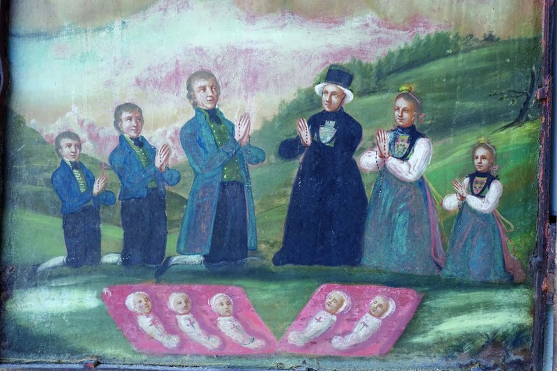 Grabstätte Familie Fritz, Bartholomäberg (auch die Totgeburten gehörten zur Familie) © Rudolf Sagmeister
