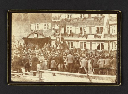 Die Felder-Feier in Au 1889 war das wichtigste öffentliche Ereignis für Felder im 19. Jahrhundert (Foto im Privatbesitz)
