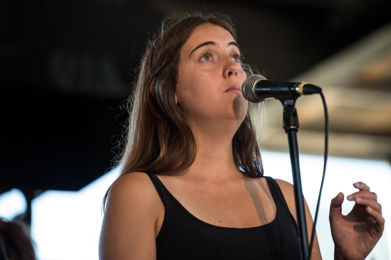 Die Ausnahme-Vokalistin Vera Morais hat auch ausgefallene Ideen beim Komponieren ... (Foto: Stefan Hauer)