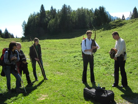 Zwei Walzer aus der Auvergne, gespielt auf der Alpe Rona