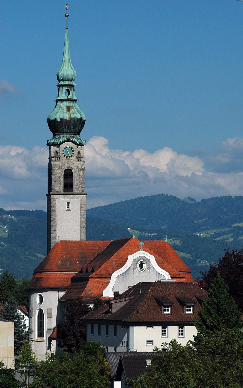 Der Orgelzyklus war Teil der Feierlichkeiten zum 100-Jahr-Jubiläum der Höchster Pfarrkirche St. Johann, die den höchsten Kirchturm des Landes besitzt (Foto © Fotoclub Creativ Höchst).