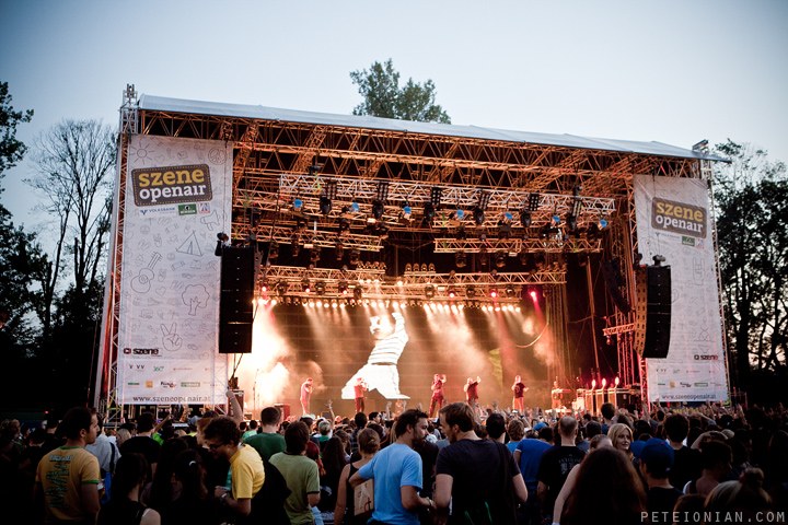 Bis zu 6.500 Gäste fasst das Festivalgelände am Alten Rhein
