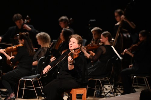 Am Schluss gewinnt die Musik - Maria Kubizek, Konzertmeisterin des Concerto Stella Matutina. (alle Fotos: Lilli Löbl)