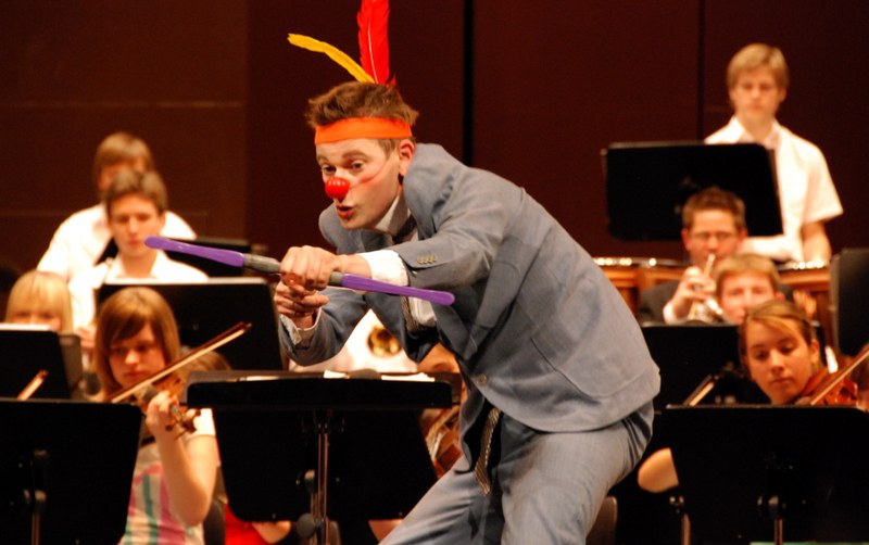 Ein Indianer schleicht durchs Orchester