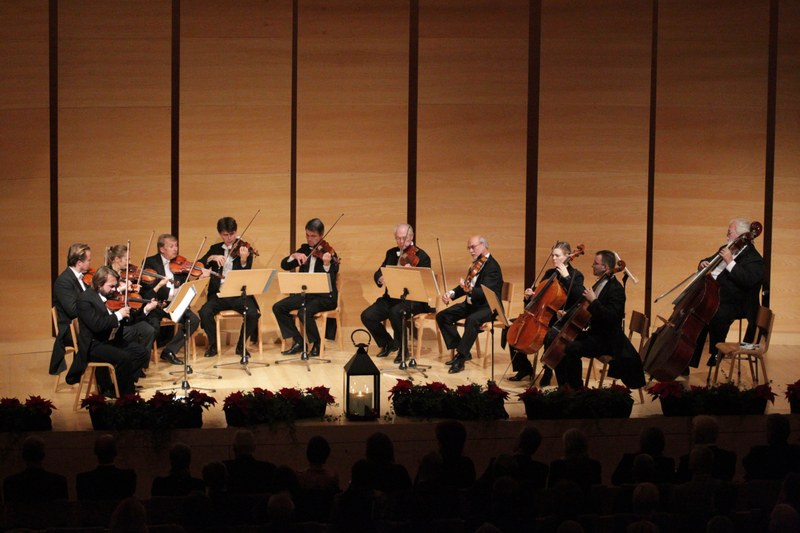 Elf Damen und Herren aus den Reihen der Wiener Philharmoniker bilden das international renommierte Ensemble „Wiener Streichersolisten“. Im Schwarzenberger Advent sind sie Stammgäste.