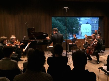 Der Wiener Concert-Verein unter der Leitung von Martin Kerschbaum spielte Gerold Amann zum Geburtstag auf und brachte im vorarlberg museum Musik von Vorarlberger Komponisten zum Klingen.