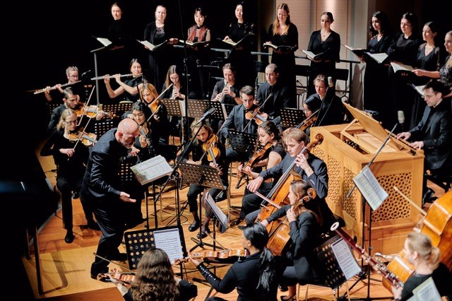 Benjamin Lack leitete das Weihnachtsoratorium von Johann Sebastian Bach. (© Victor Marin)