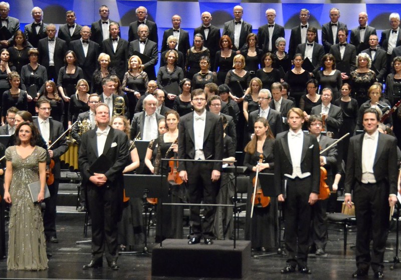 Judit Scherrer (Alt), Andreas Weller (Tenor), Martin Mairinger (Tenor) und Günter Haumer (Bariton) sowie Markus Landerer trugen einen wesentlichen Anteil an der intensiven Werkdeutung von Arvo Pärts "Litany".