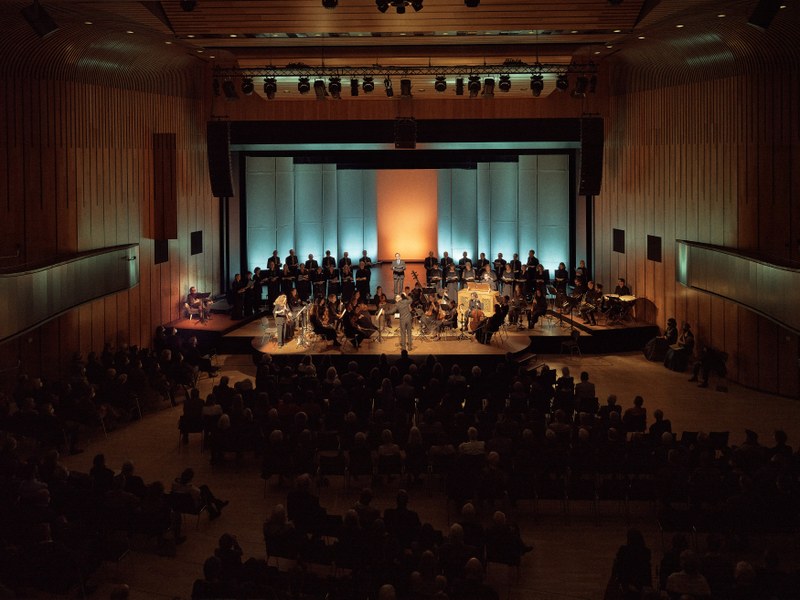 Viel Applaus spendeten die Zuhörenden für die Interpretation der h-Moll Messe von Johann Sebastian Bach im Rahmen der Montforter Zwischentöne. (Foto: Lucas Breuer)