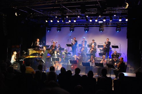 Das Vienna Art Orchestra kombiniert in "Third Dream" Jazz und Klassik