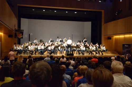 Beim 9. Jugendblasorchester-Wettbewerb in der Kulturbühne AmBach traten Blasorchester in starker Besetzung auf, wie beispielsweise die Jugendkapelle Lauterach mit 63 Mitgliedern...