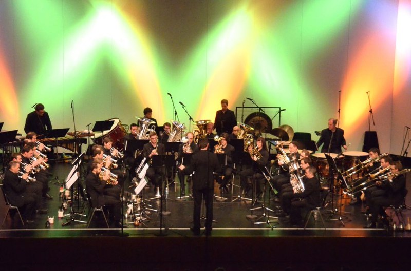Die "Brassband Vorarlberg" unter der Leitung von Jan Ströhle wurde bei ihrem Debütkonzert begeistert aufgenommen und überzeugte durch Spielfreude, Wagemut und Klangkultur.