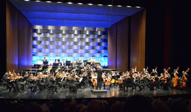 Das Symphonieorchester Vorarlberg und Gérard Korsten stellten im Bregenzer Festspielhaus eine Werkdeutung der vierten Symphonie von Peter I. Tschaikowsky in den Raum, die lange nachwirkt.