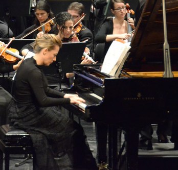Anika Vavics Werkdeutung der Rhapsodie über ein Thema von Paganini, op. 43 von Sergei Rachmaninoff ließ Wünsche offen.