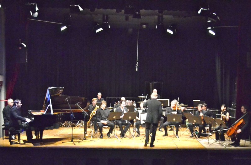 An zwei Abenden musizierte das energiegeladene Ensemble Contrachamps Genéve und beeindruckte durch intensiv dargestellte Werkdeutungen.