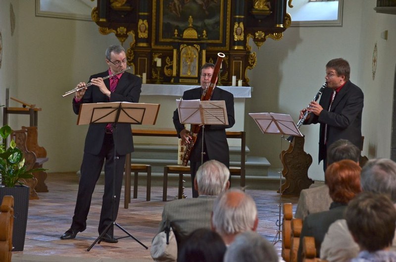 Eugen Bertel (Flöte), Allen Smith (Fagott) und Martin Schelling (Klarinette) musizierten spielfreudig und detailreich